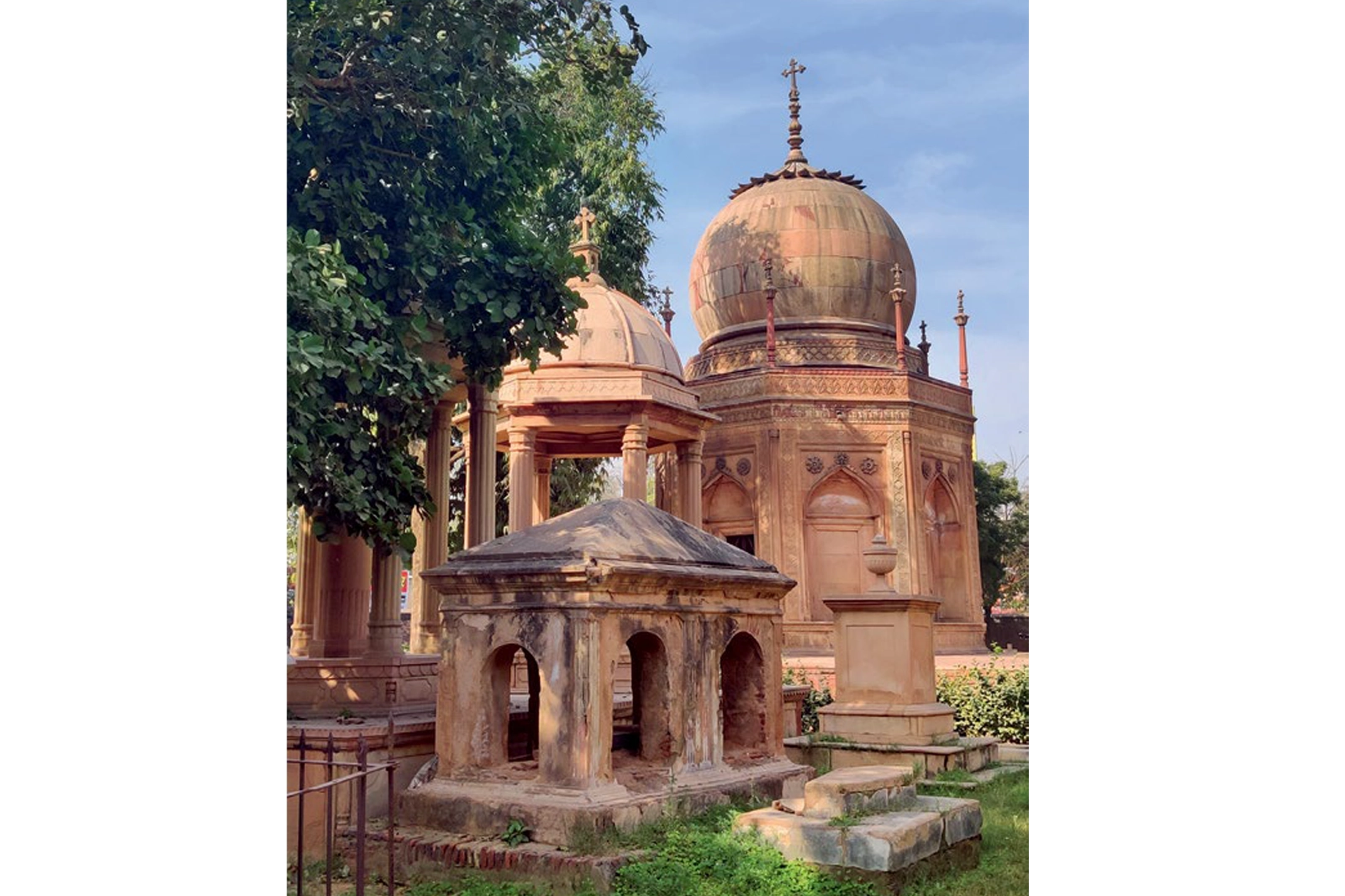 What Makes the Ellis Family Tomb in Agra Remarkable