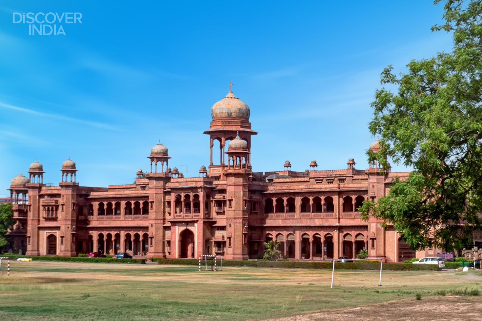 Where to See Colonial-Era Architecture in Agra