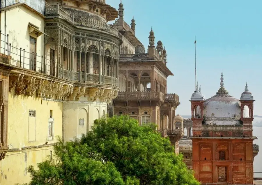What are Varanasi’s unique attractions?