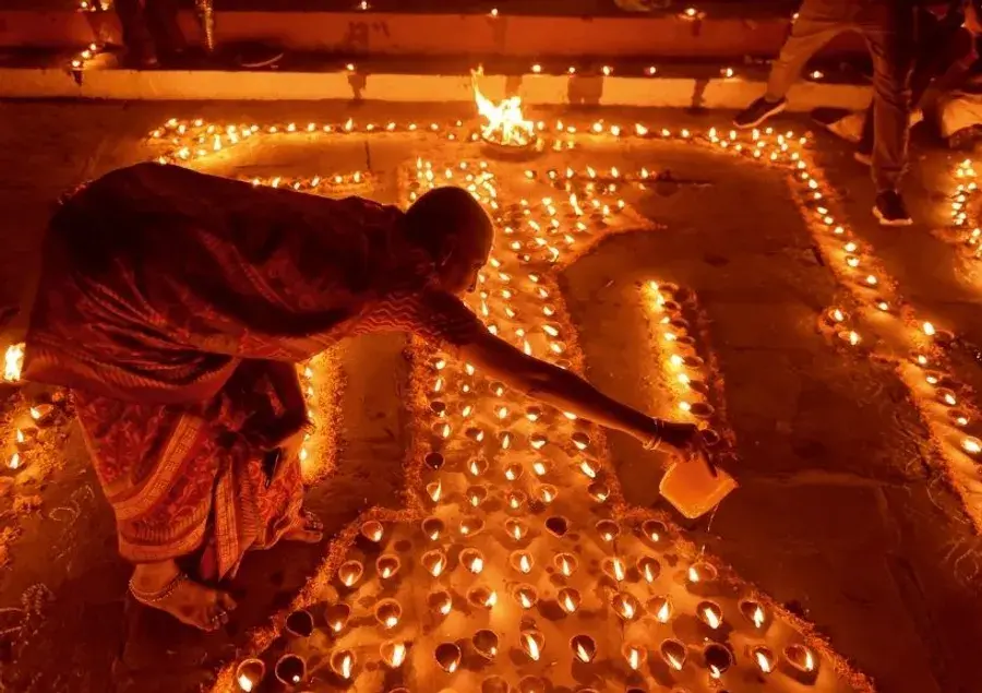 Where can you experience Varanasi’s nightlife?